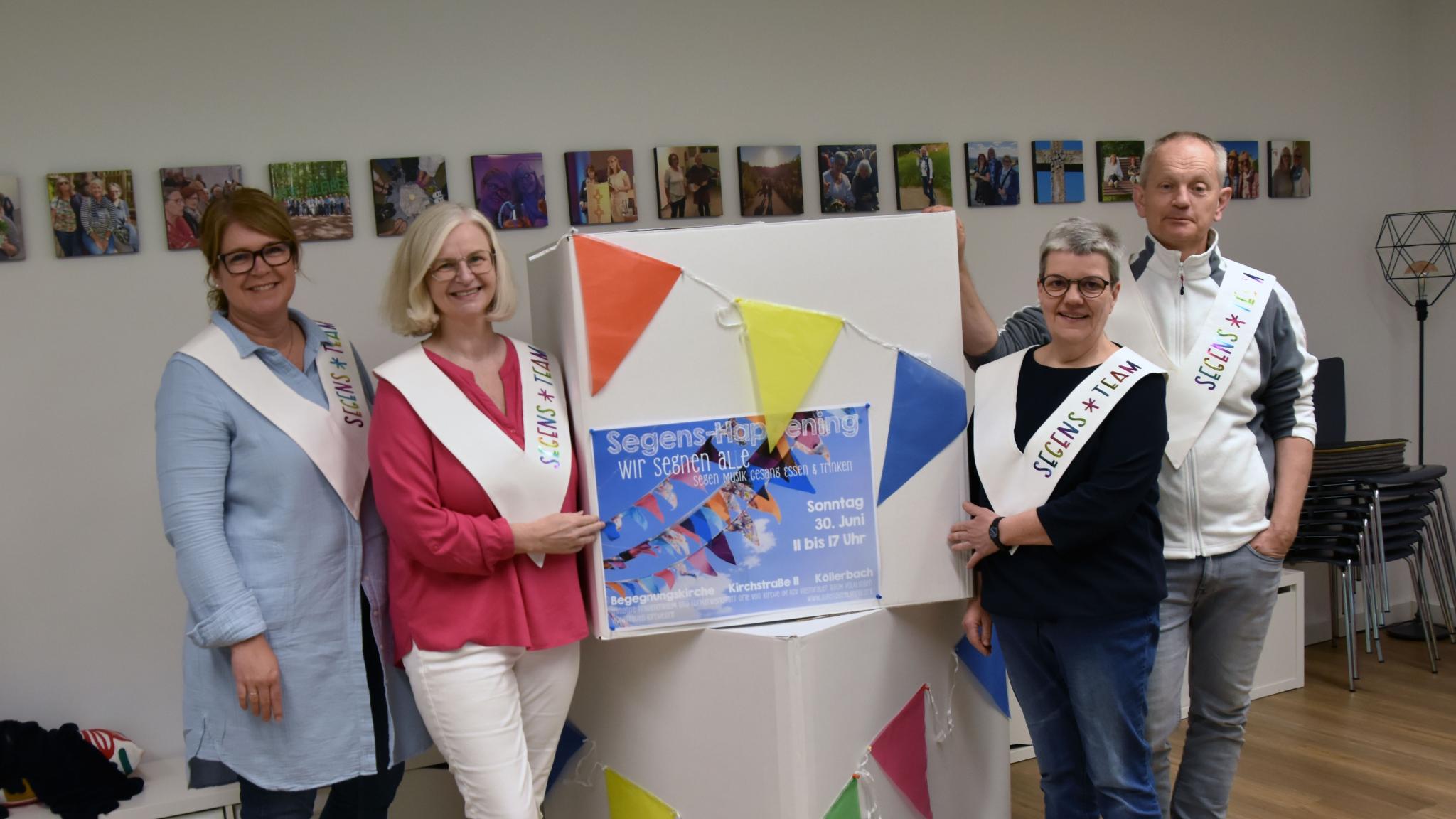 Katja Zeimet-Backes, Heidelinde Bauer, Manuela Breit und Klaus Friedrich (von links) organisieren das Segens-Happening in der Begegnungskirche.